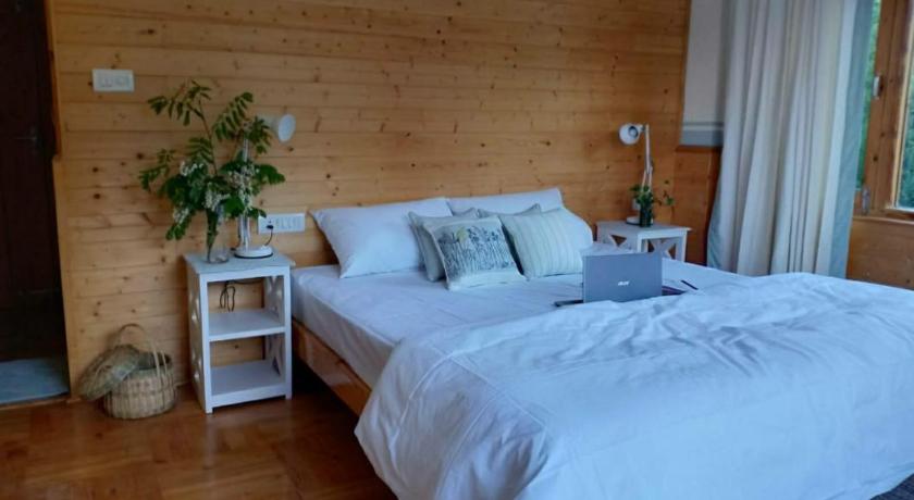 RedHomeX Hilly PARADISE Villa photo
