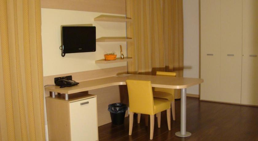 Cesano Maderno Groane Hotel Residence 3-Star Hotel room