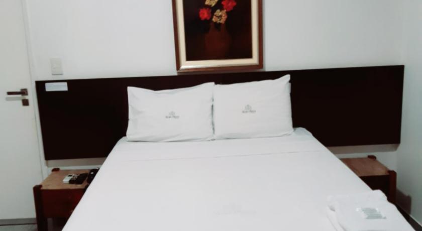 Aton Plaza Hotel photo
