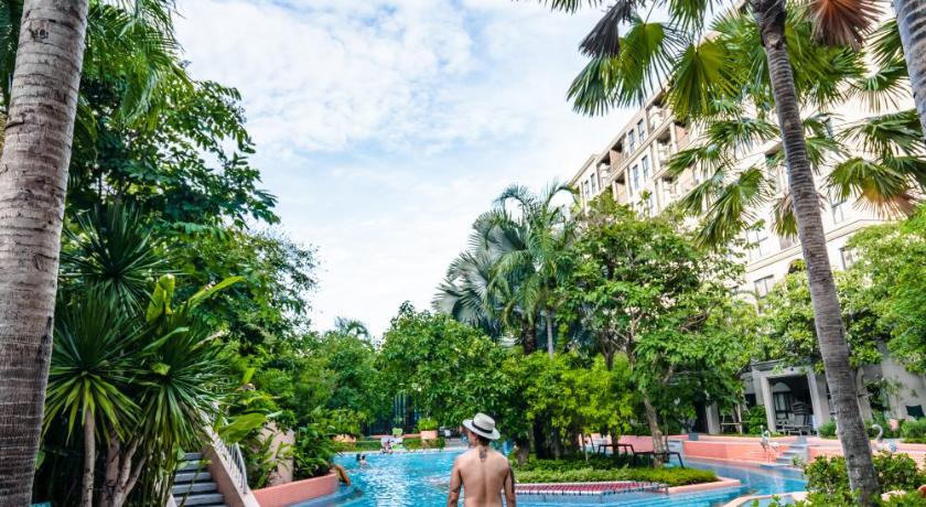 Cicada Bed Sea View Hua Hin Beachfront - image 36