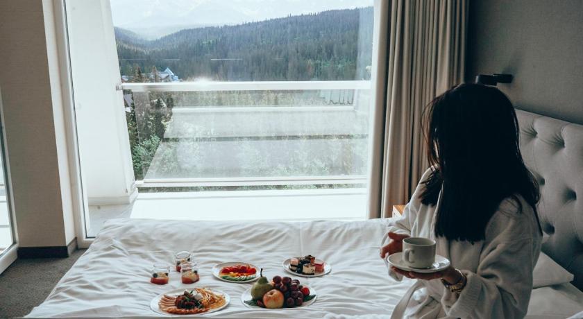 Hotel HARNAS dla doroslych z widokiem na Tatry photo