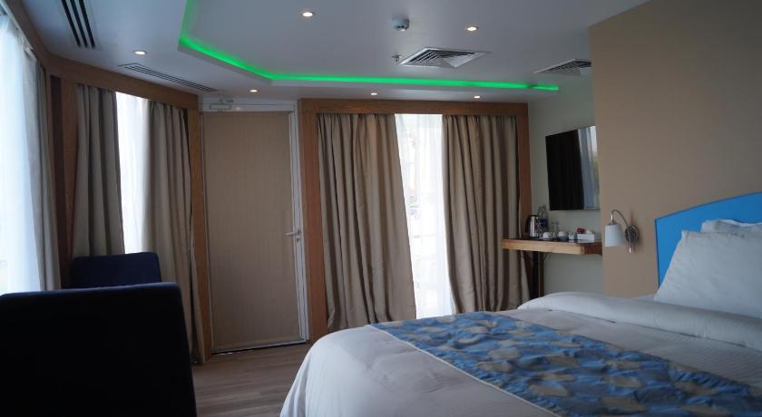 Image of King Suite with Balcony 6