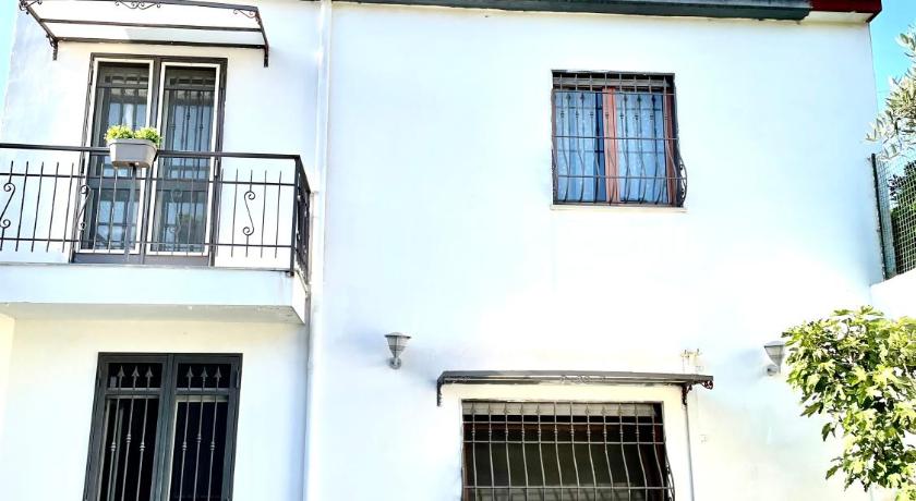 Casa De Curtis