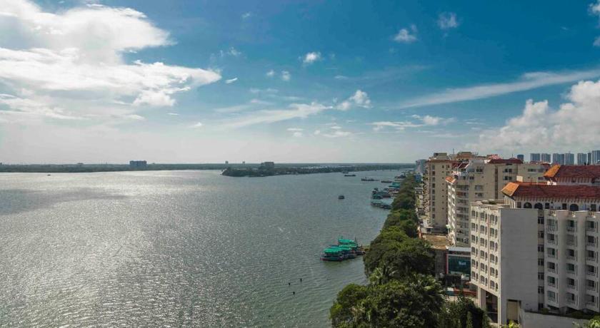 Best sea view Serviced Apartment s at Marine Drive photo