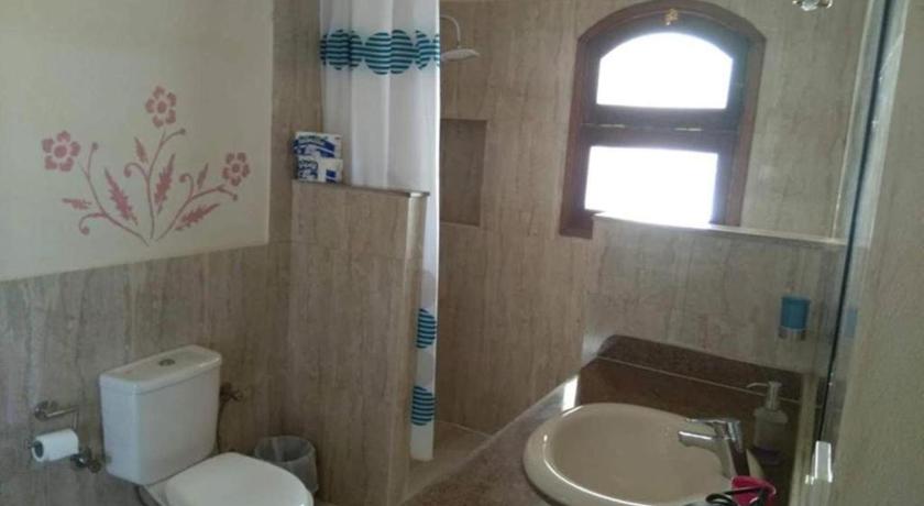 Image of Deluxe Triple Room 8