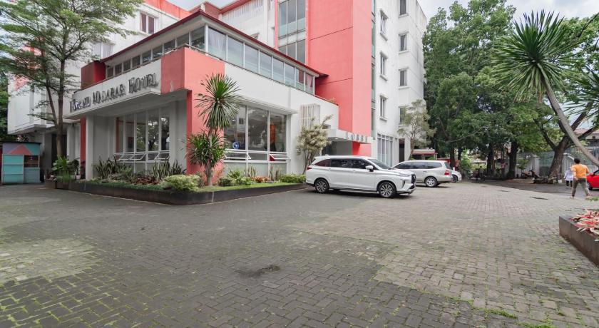 Urbanview Hotel Grand Malabar Bandung by RedDoorz – Bandung, KY