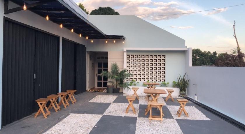 Azalea Guest House Tanjung Tabalong — Hotel in Mabuun