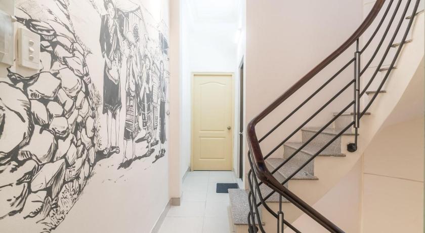 Alleyway Hostel photo