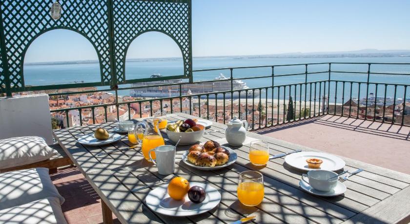 Penthouse Terrace 360º Lisbon View 1 by Lisbonne Collection photo