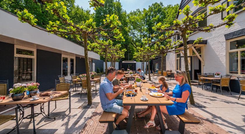 아른헴 드룸파크 호허 벨루베 (DroomPark Hooge Veluwe) 5성급 호텔 로비