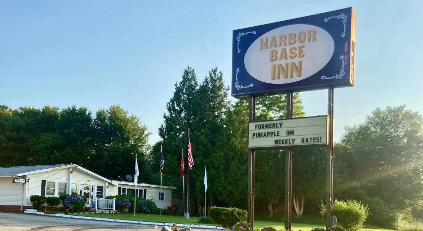 Harbor Base Inn photo