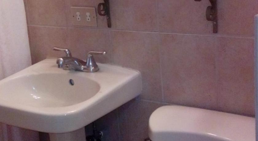 Image of Standard Quadruple Room 4