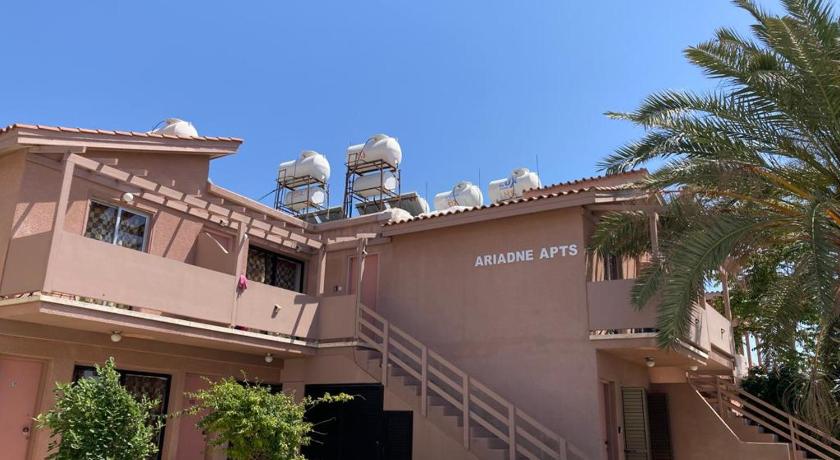 Ariadne Apartments — Hotel in Paphos