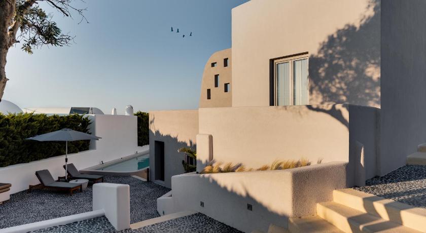 Elements Cozy Suites - Santorini - image 4
