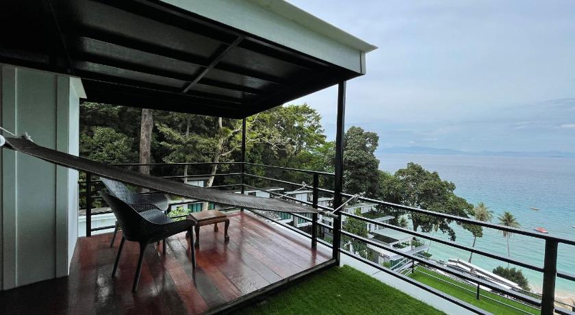 Image of Quad Sharing Serenity Suite 1