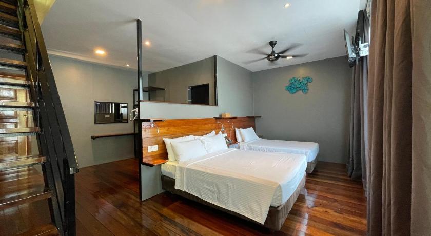 Image of Triple Sharing Serenity Suite 0