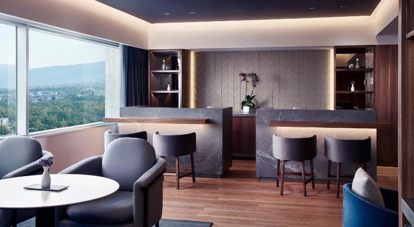 Image of 2 High Floor Twin Beds With Club Access 6