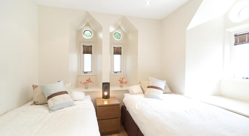 Image of 2 Bedroom Apartment Hot Deal 14