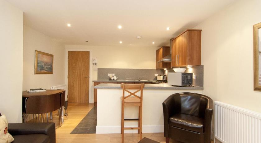 Image of 2 Bedroom Apartment Hot Deal 10