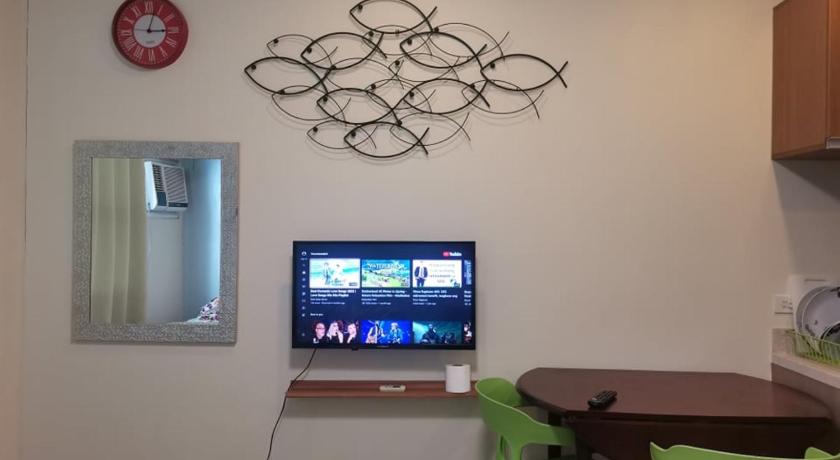 HORIZON 101 A4 near robinson mall Free POOL WIFI photo