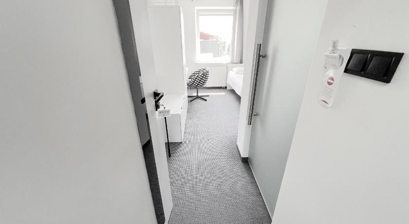 Bell's Hotel photo