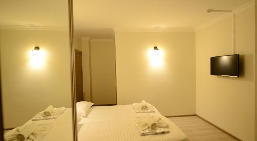 Hotel Dolphin Batumi photo