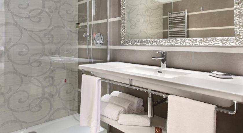 Фото: Двухместный номер Делюкс (Deluxe Double Room) 2