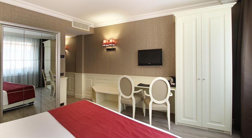 Фото: Двухместный номер Делюкс (Deluxe Double Room) 11