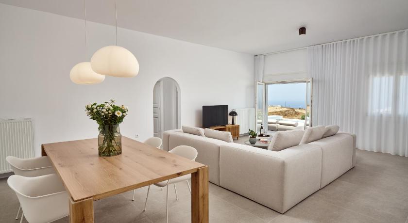 Lilium Homes — Hotel in Santorini