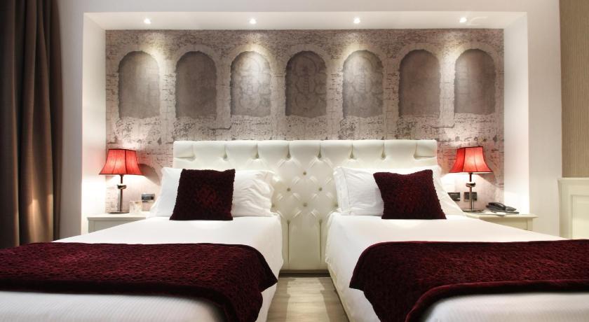 Фото: Двухместный номер Делюкс с 2 кроватями (Deluxe Twin Room) 6