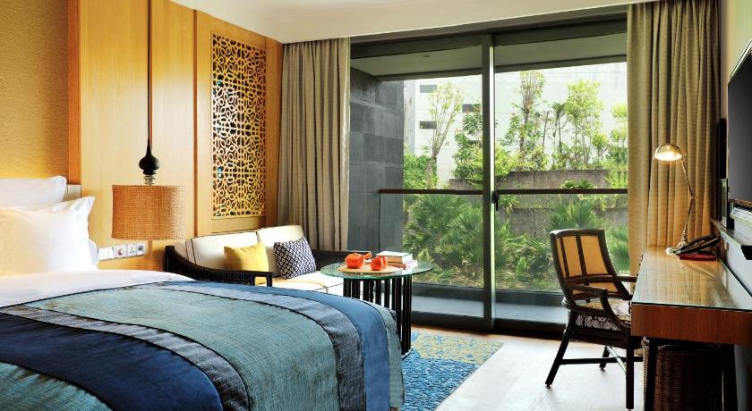 Bilde av 1 King Bed Standard Garden View 4