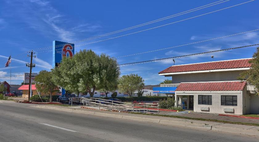 Motel 6-Kingman, AZ - Route 66 East