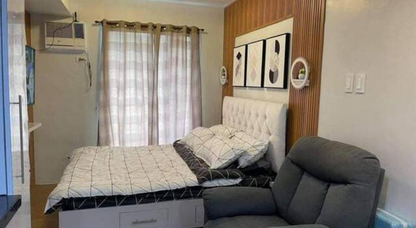 StayPlus Tagaytay Luxe Suite w/ Recliner & Netflix - image 6