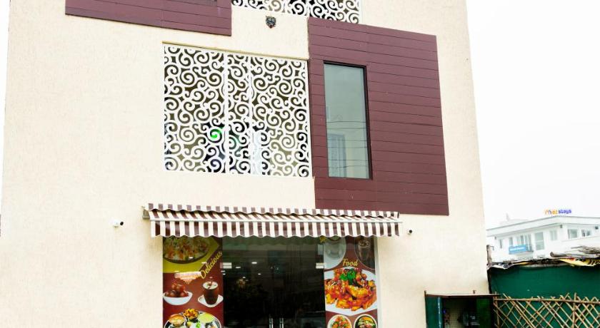 Jagdambey Hotel — Hotel in New Delhi and NCR