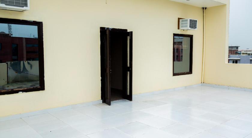 Jagdambey Hotel - image 18