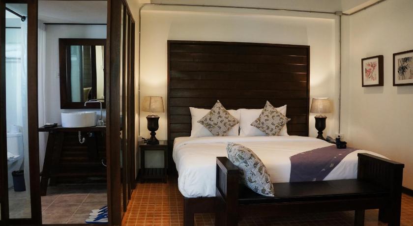 Image of Deluxe Room 3