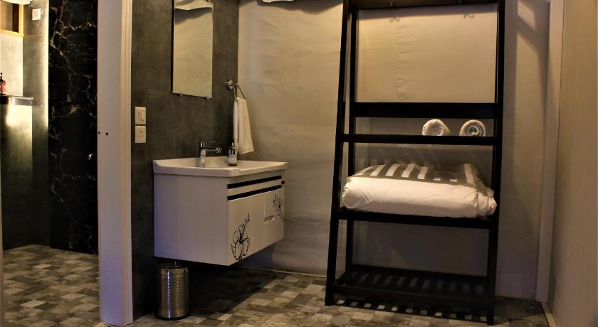 Image of Superior Triple Room 2