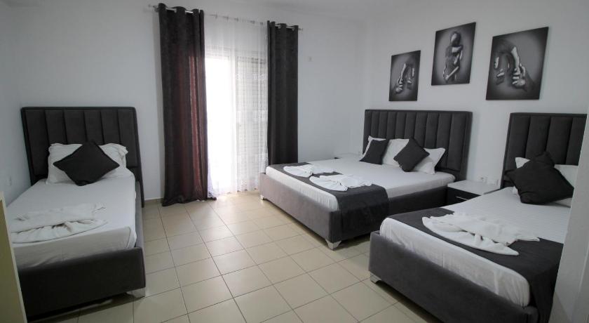 Hotel Vila Kapllani photo
