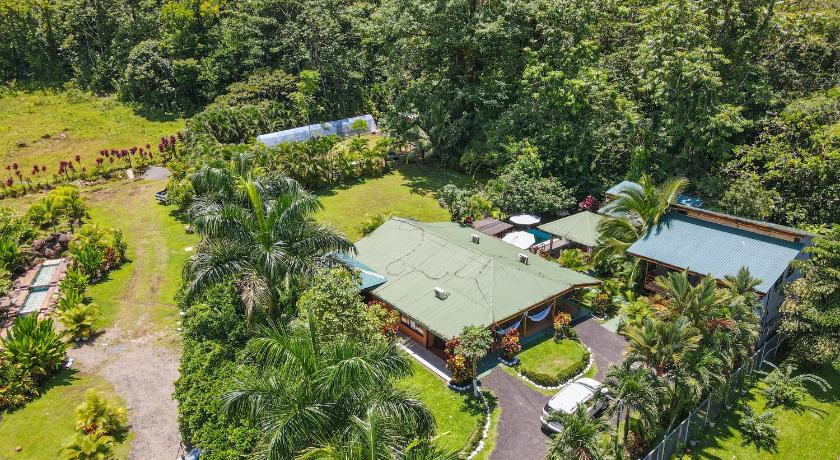 Cabanas Rio Escondido en La Fortuna — Hotel in La Fortuna