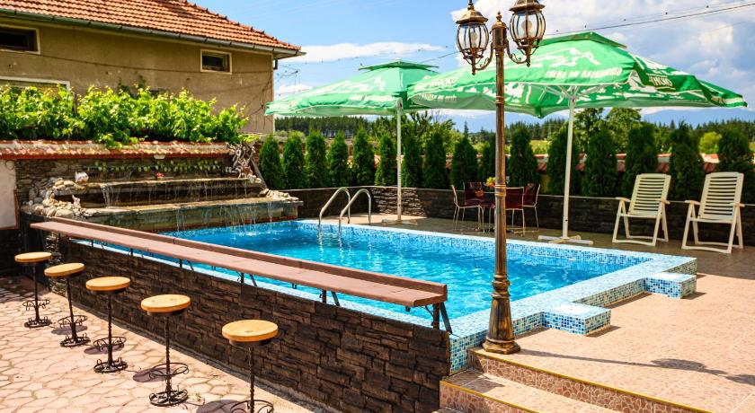 Guest House Dinaya