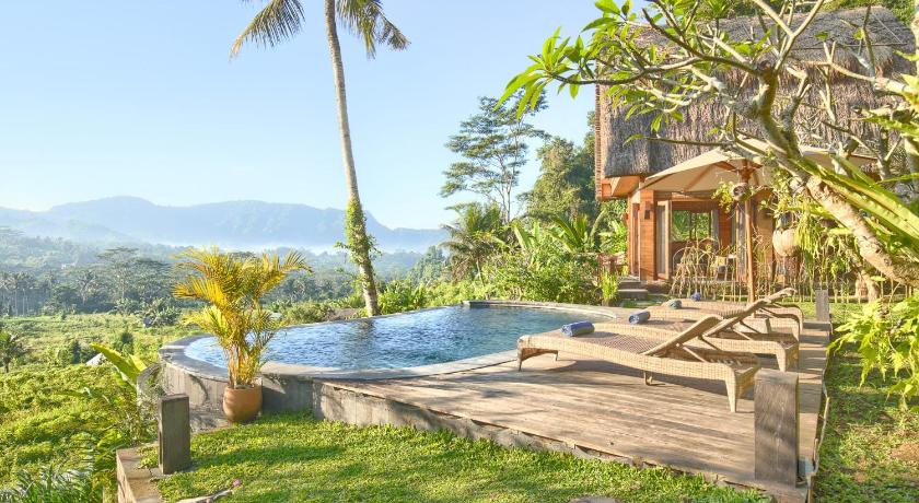 Romantic Barn with Mt. Agung Views — Hotel in Bali