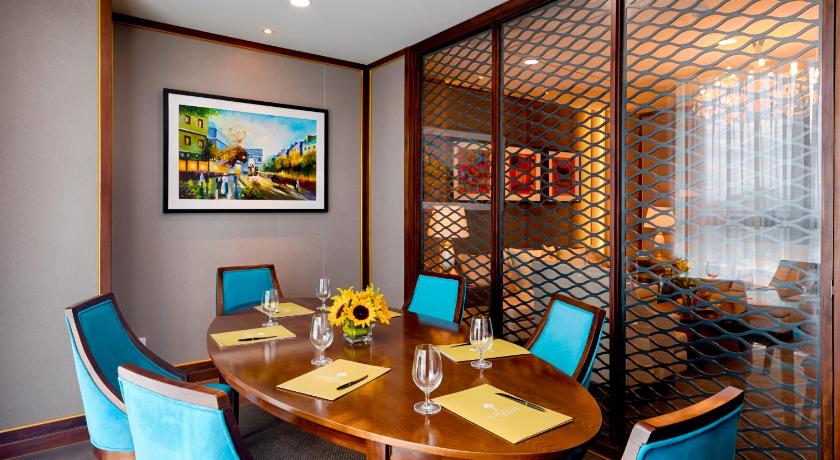 Image of Presidential Suite 15