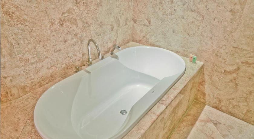 Image of Royal Suite 13