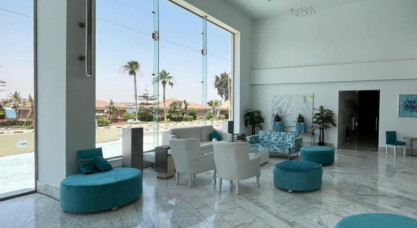 Golden Palace Marina Hotel photo