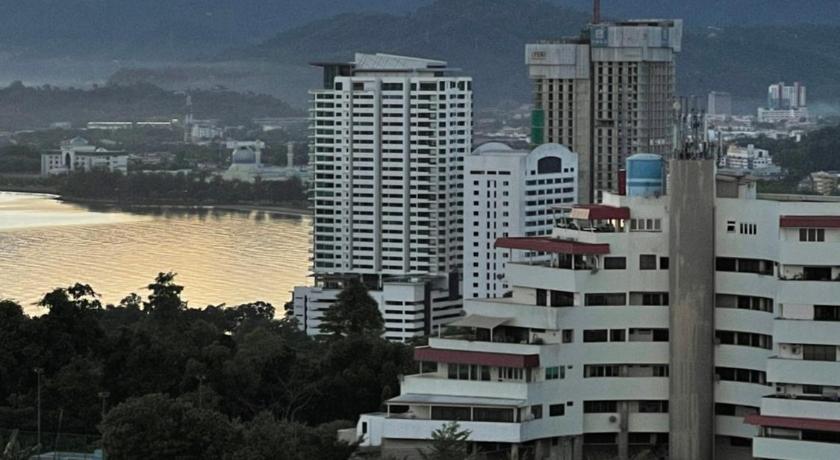 Kota Kinabalu Alawa @ Jesselton Quay Kota Kinabalu 4-Star Guesthouse pool