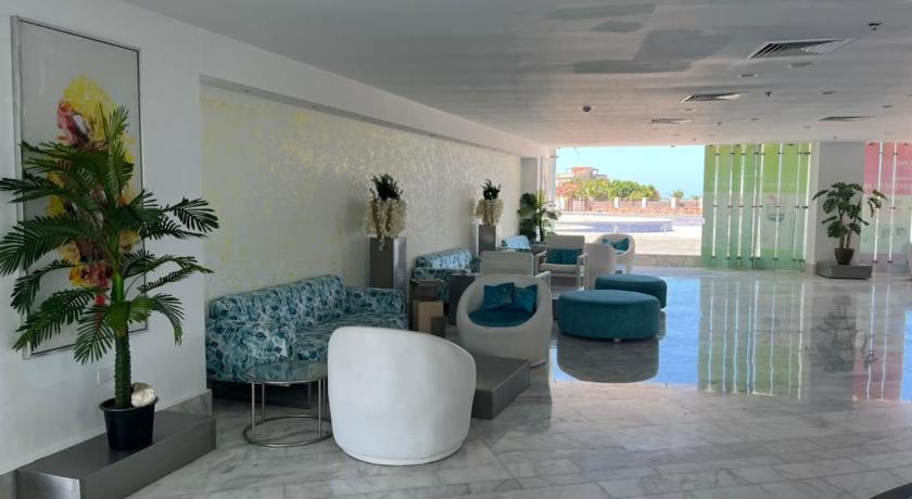 Golden Palace Marina Hotel photo