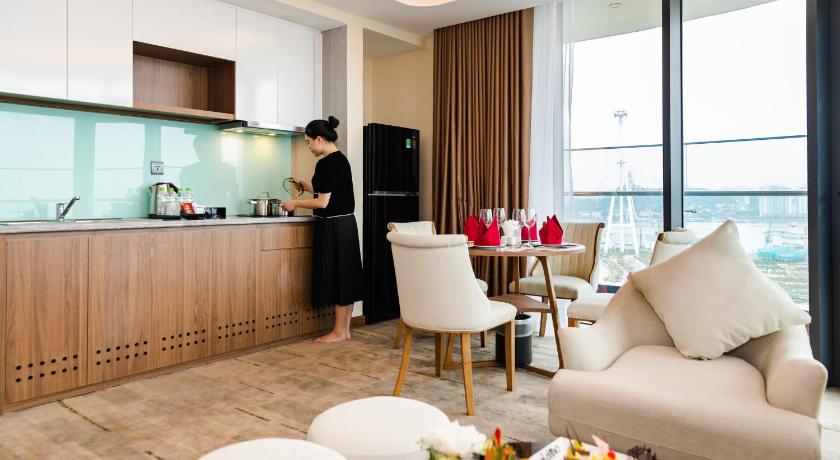 Image of Executive Suite Sea View 1