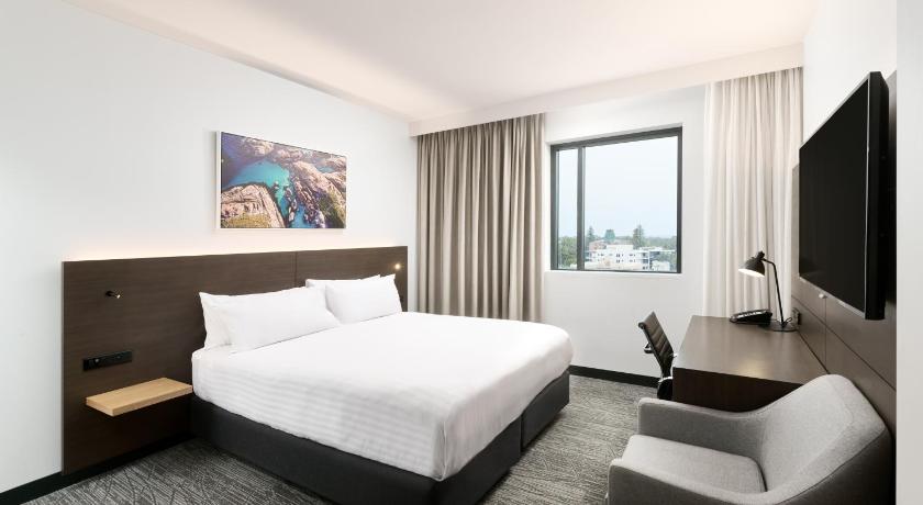 Holiday Inn West Perth photo