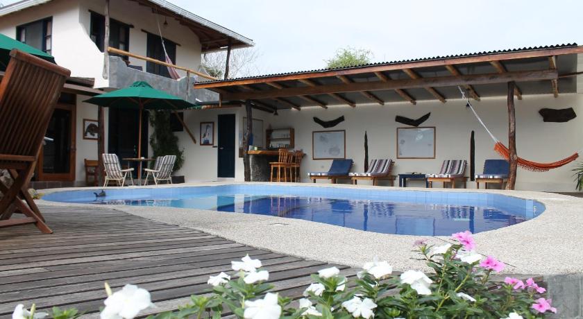 Galapagos Cottages photo