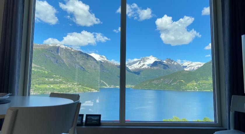 Olden Fjord Apartments — Hotel in Olden